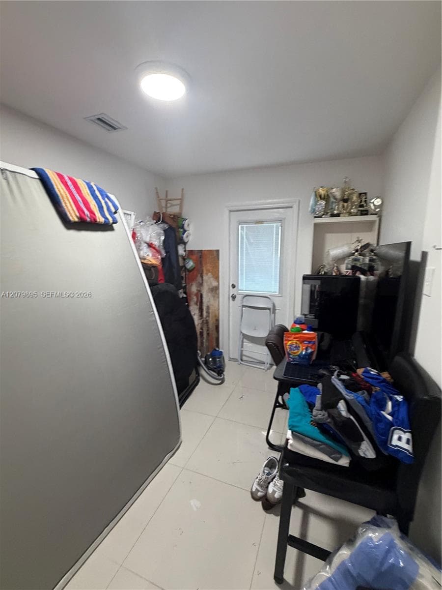 10411 SW 51st St photo 45