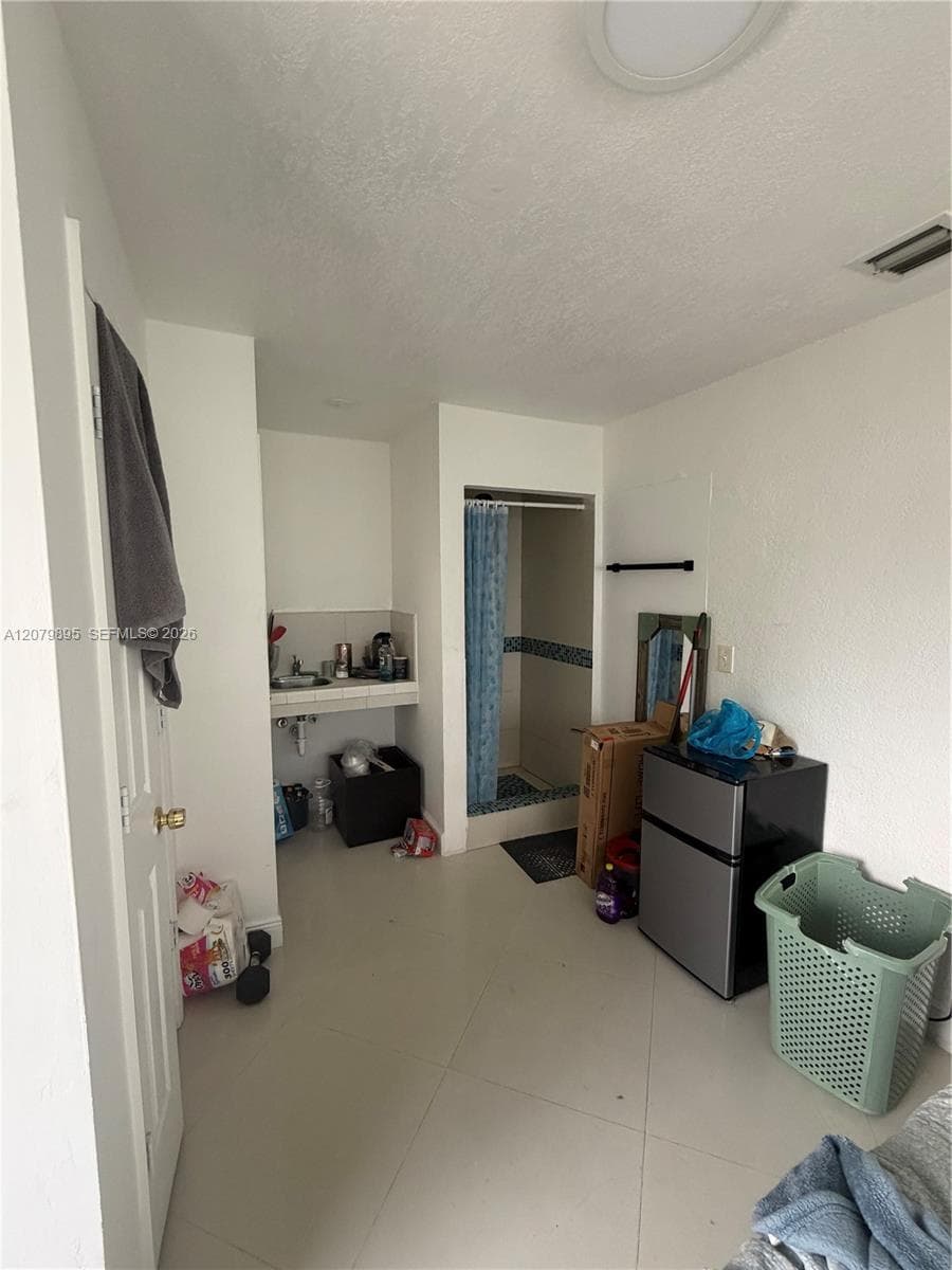 10411 SW 51st St photo 32