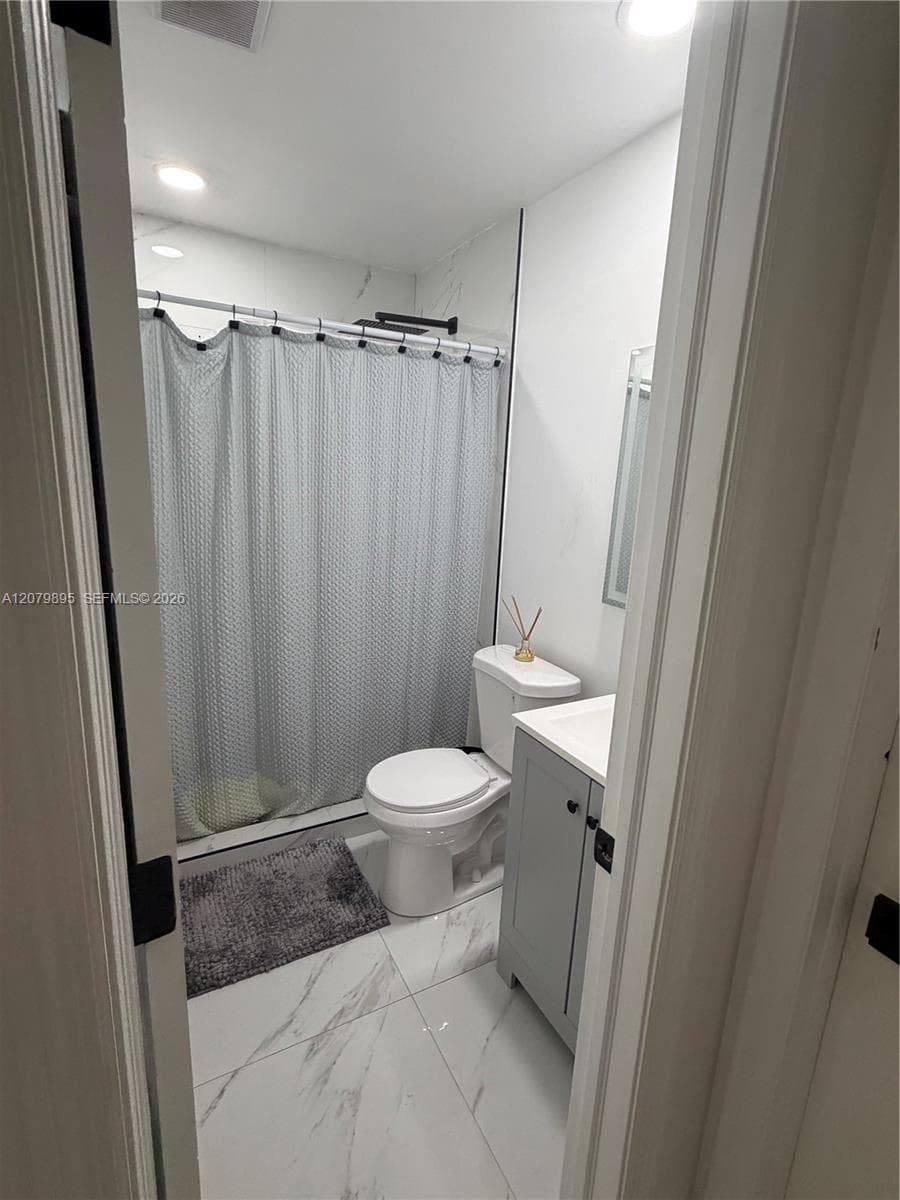 10411 SW 51st St photo 11