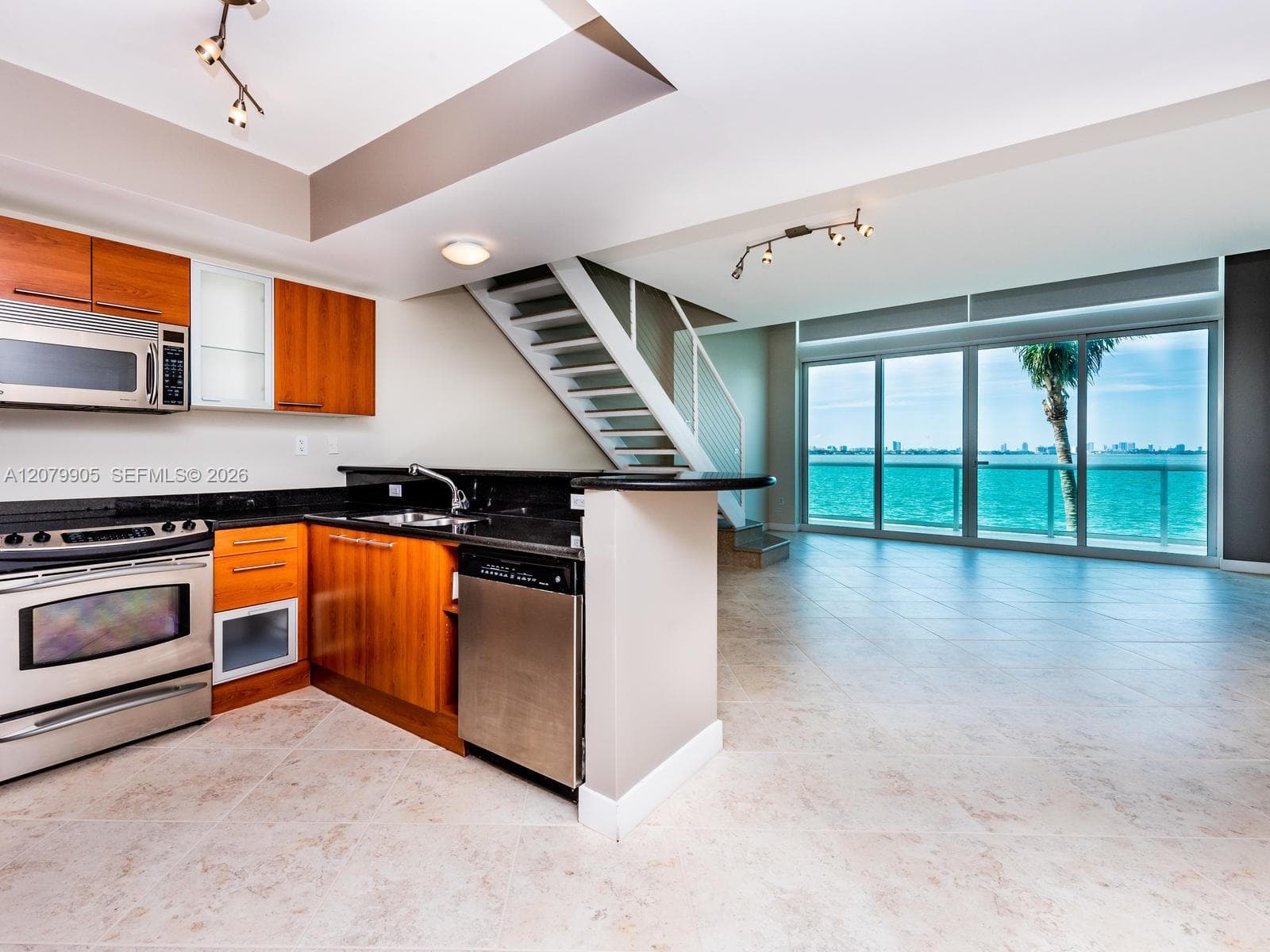 BAY VIEW LOFTS CONDO · #208 in Miami Beach - Photo 11
