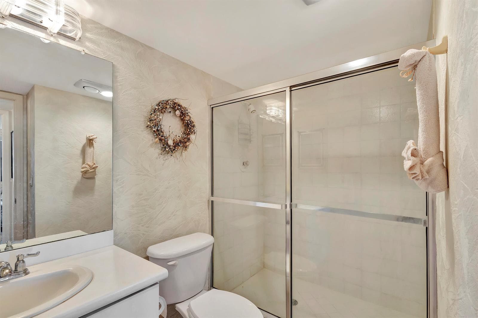 GUEST BATH