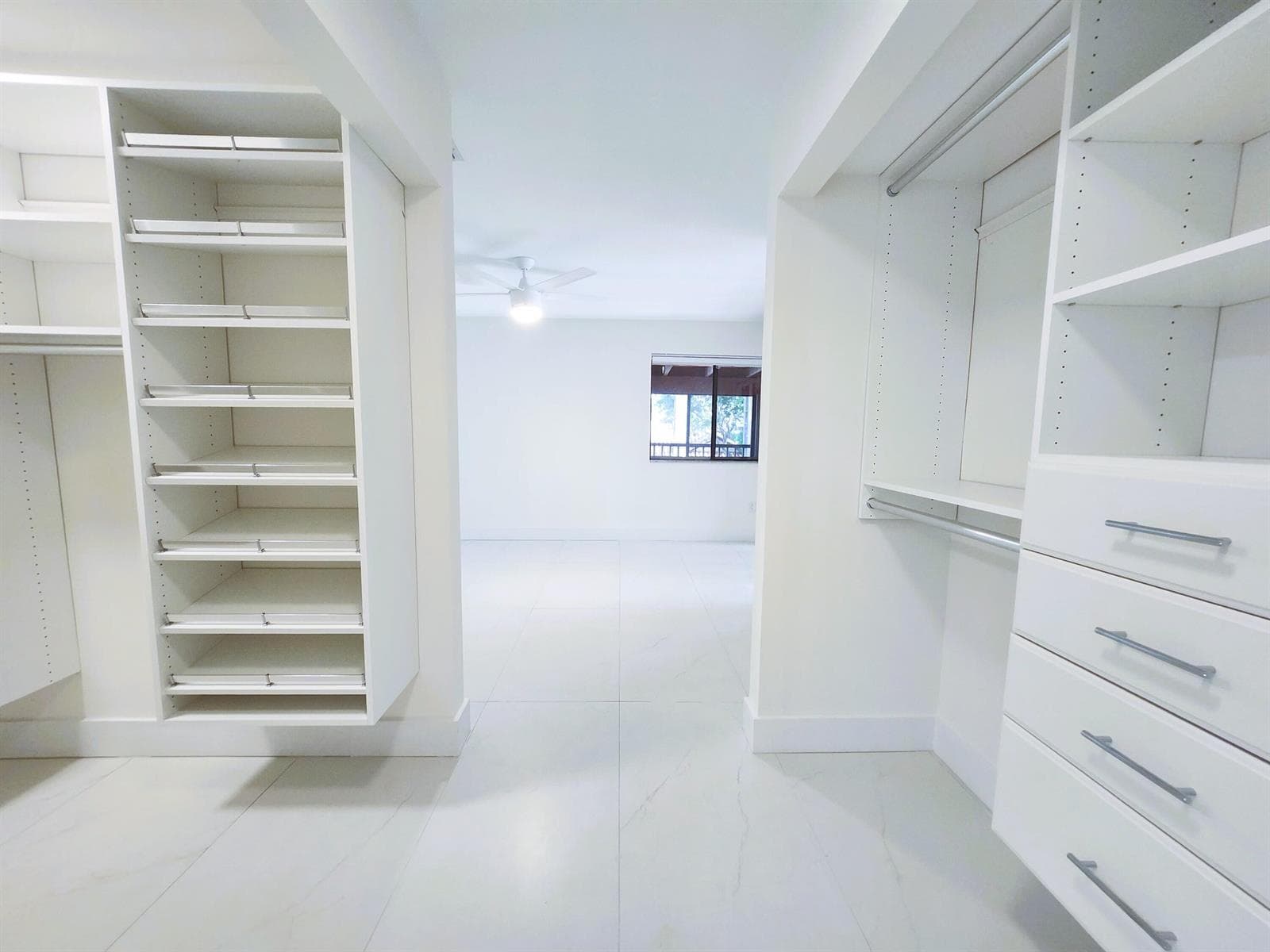 pp mb closet