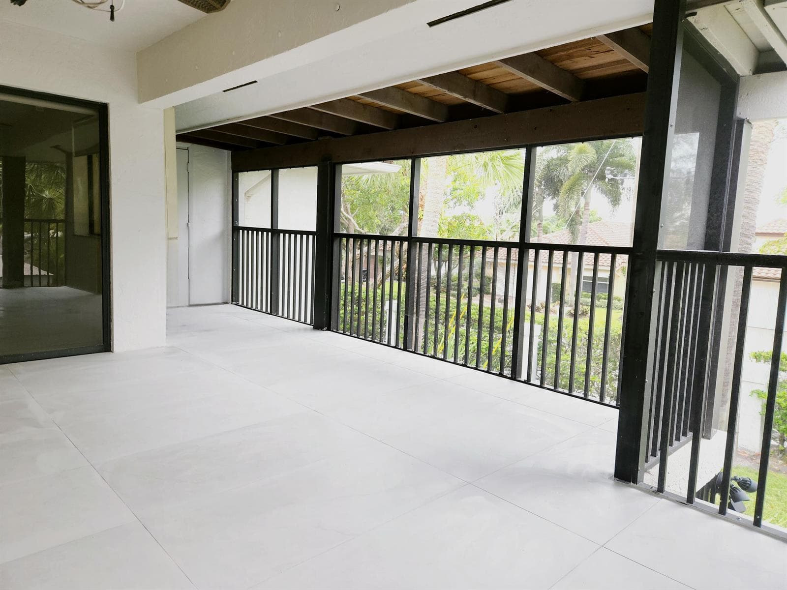 EXPANSIVE PATIO