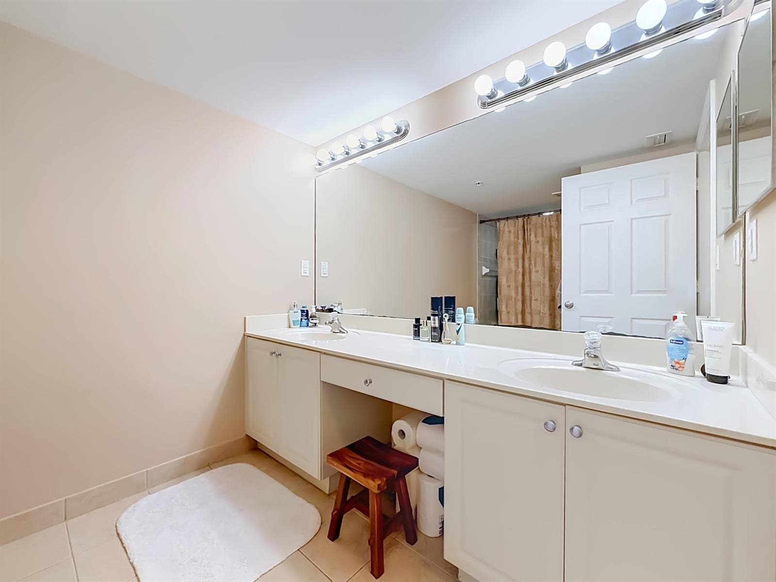 519 E Sheridan Street #404-68