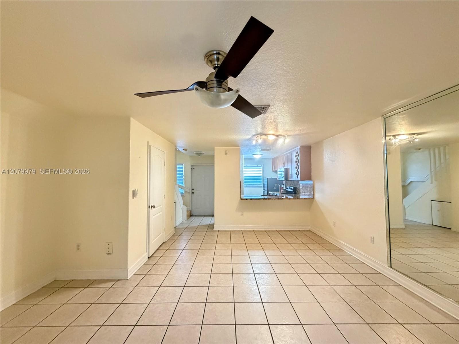 Dining / kitchen / Entrance