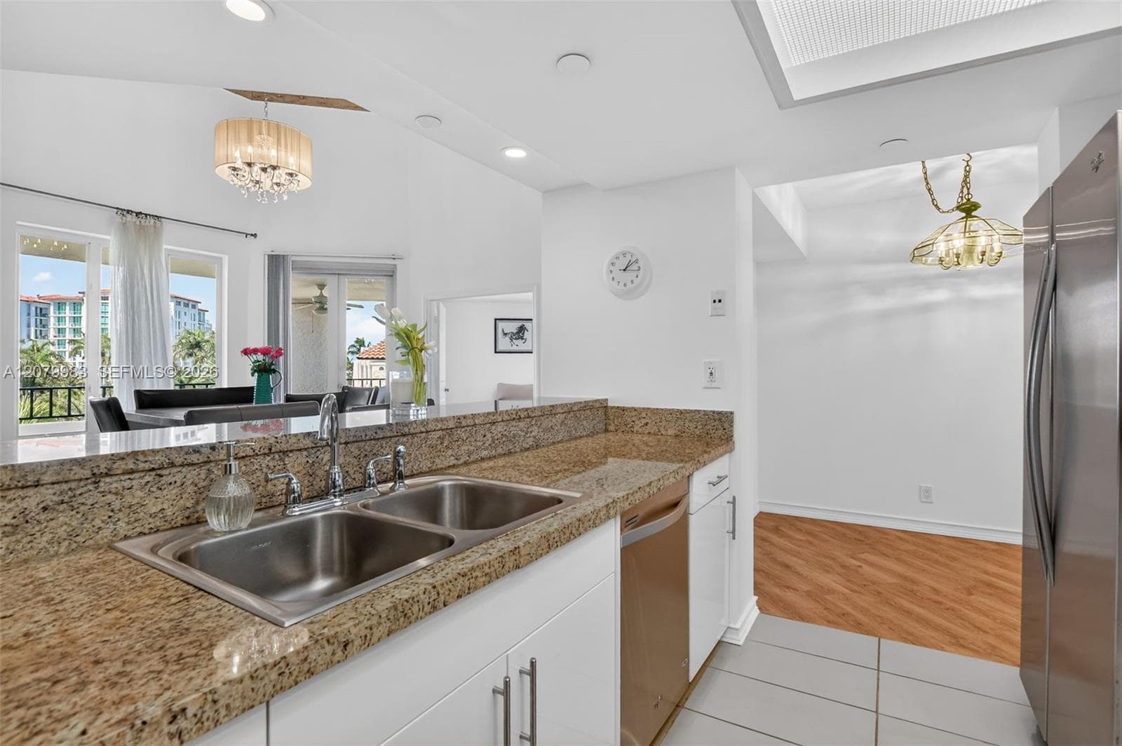 MIZNER COURT CONDO · #PH20 in Boca Raton - Photo 3