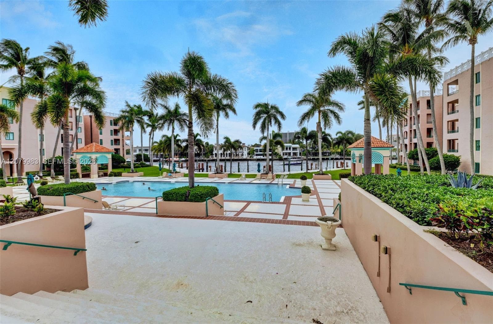 MIZNER COURT CONDO · #PH20 in Boca Raton - Photo 28