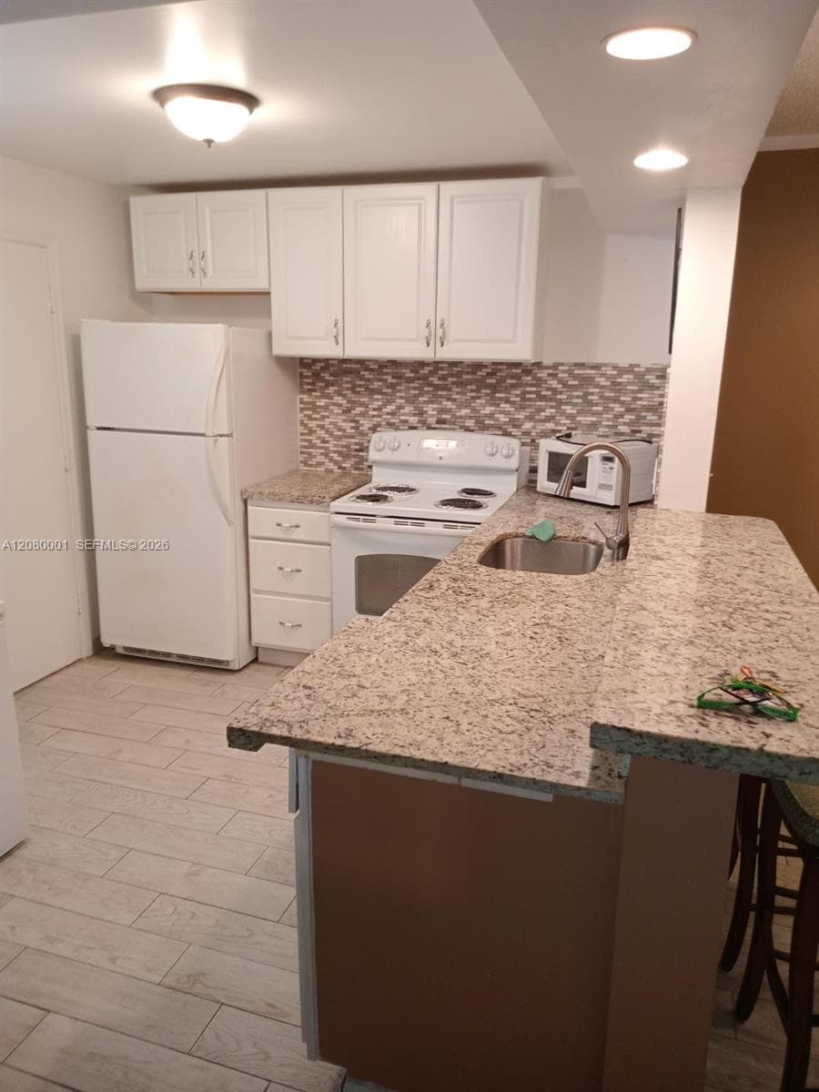 Meadowbrook Towers · #604 in Hallandale Beach - Photo 7