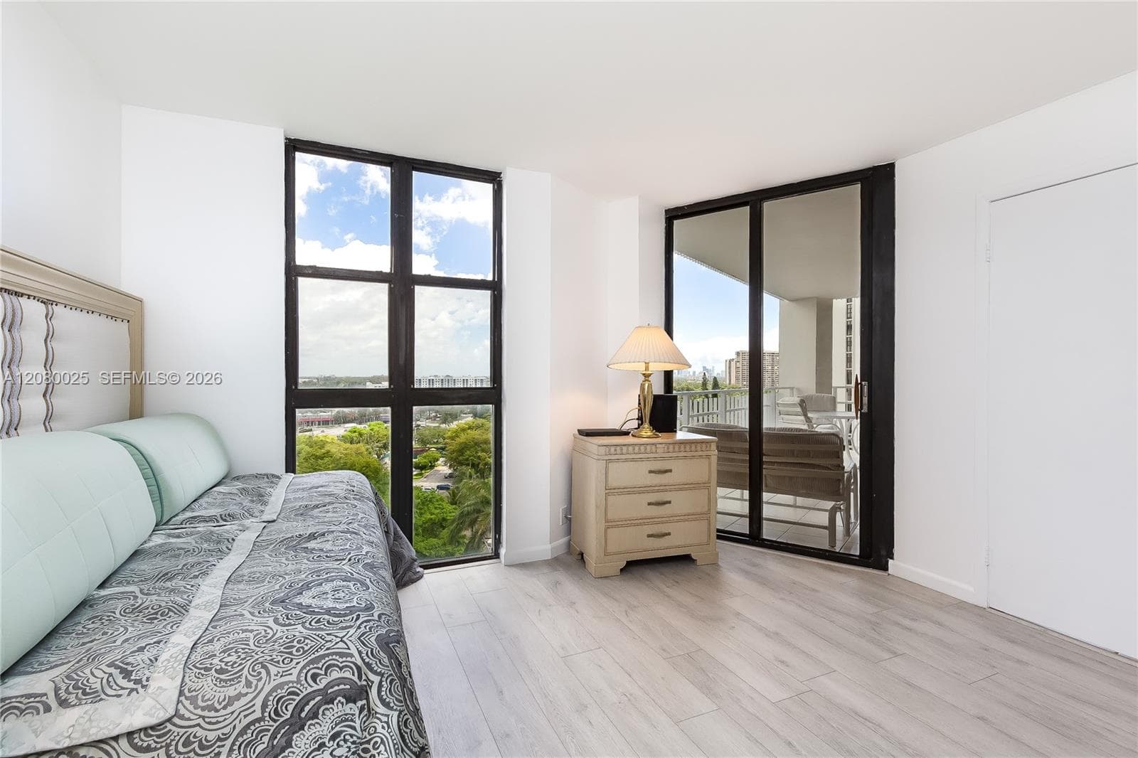 TOWERS OF QUAYSIDE CONDO · #1103 in Miami - Photo 22