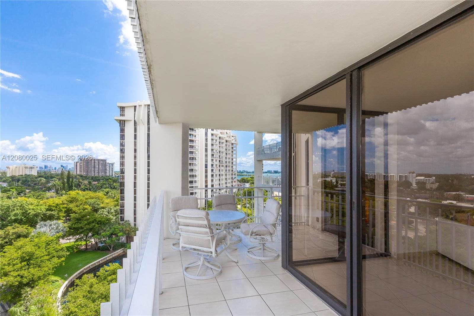 TOWERS OF QUAYSIDE CONDO · #1103 in Miami - Photo 3