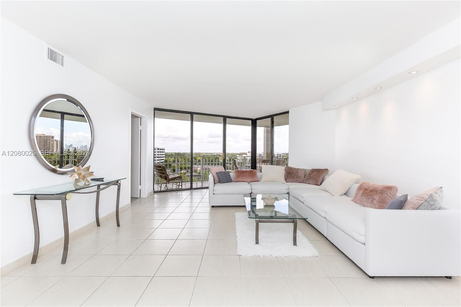TOWERS OF QUAYSIDE CONDO · #1103 in Miami - Photo 18