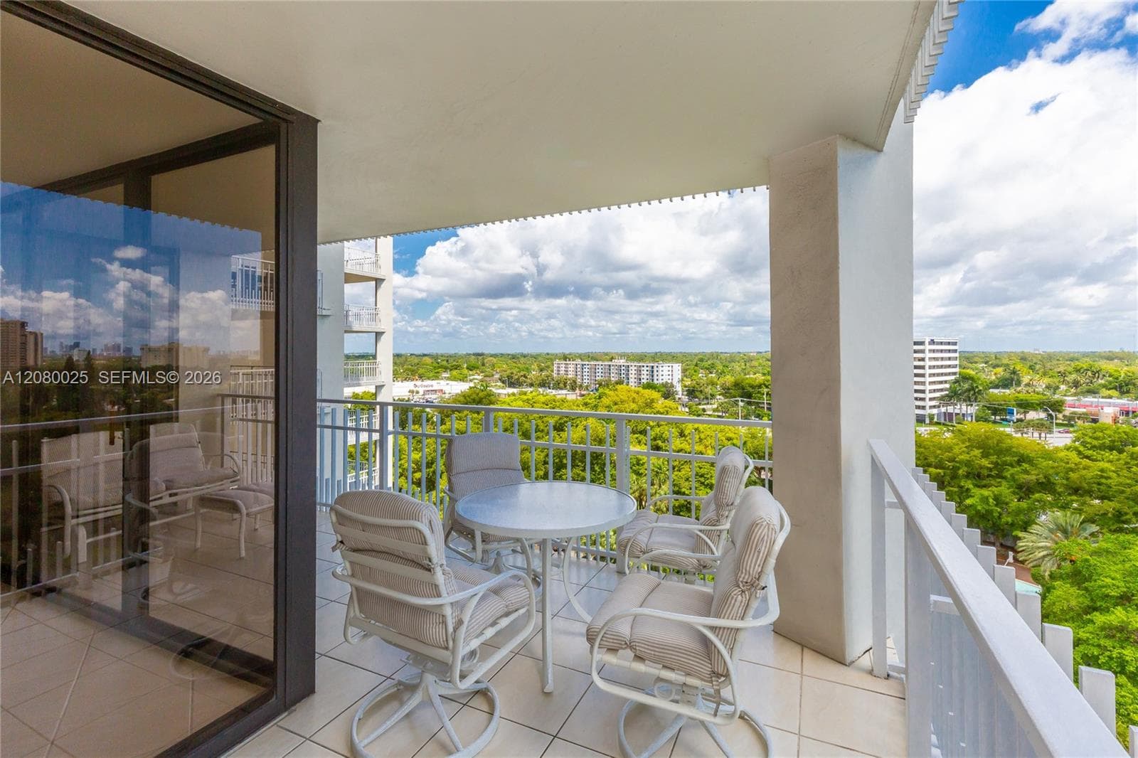 TOWERS OF QUAYSIDE CONDO · #1103 in Miami - Photo 4