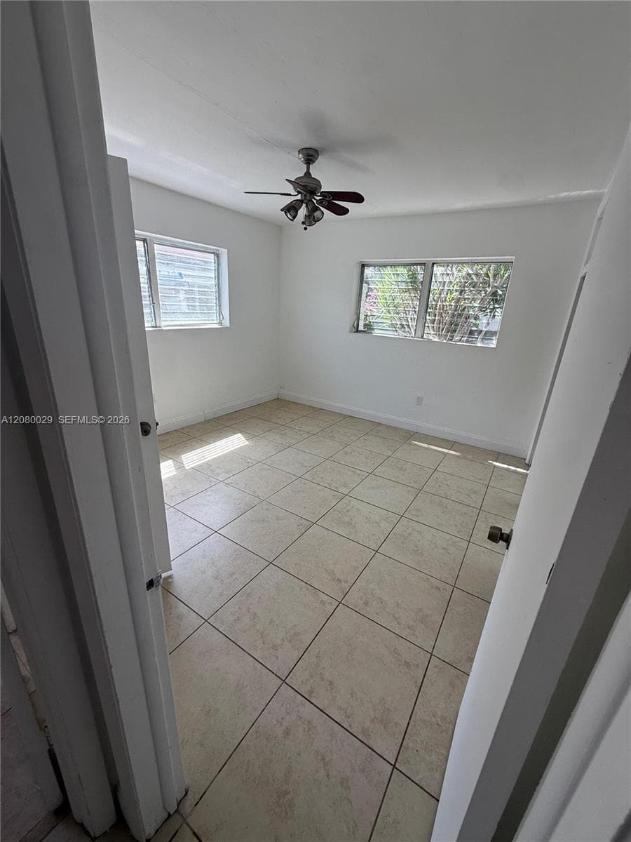 BISCAYNE BCH SUB · #1 in Miami Beach - Photo 8