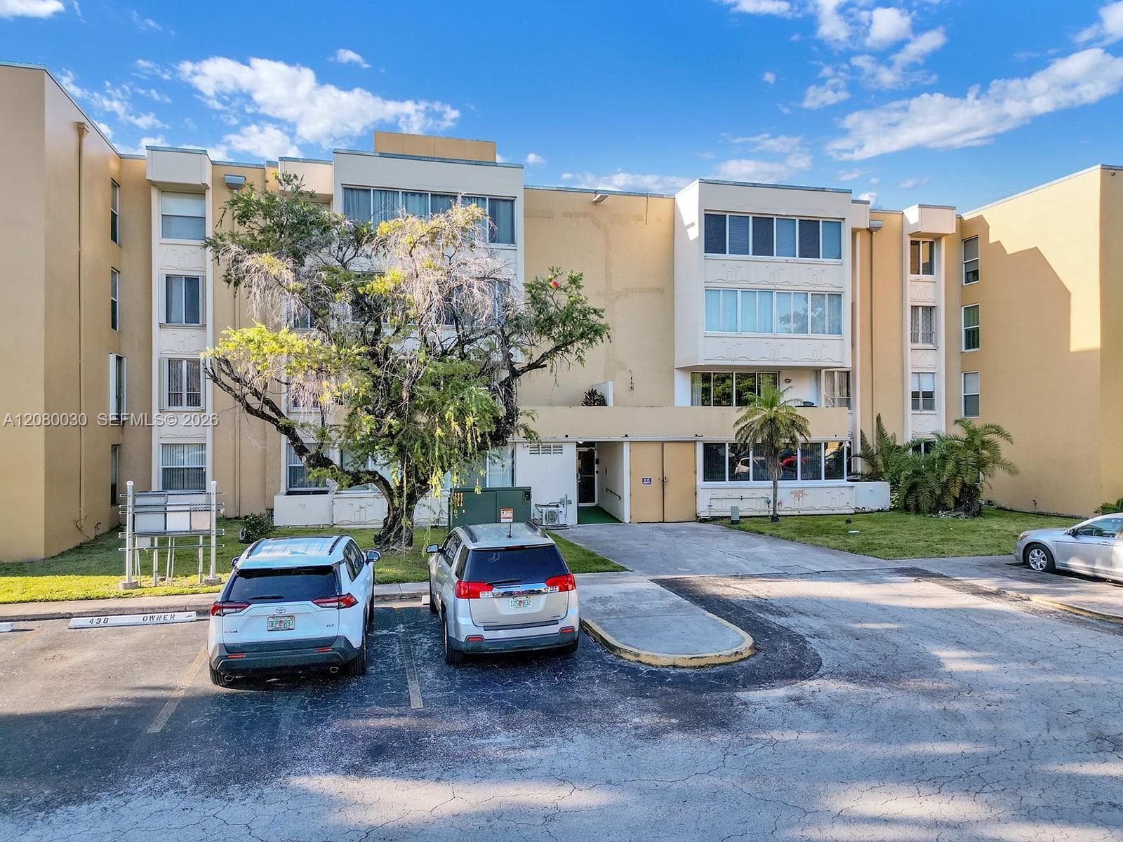 Sovereigns Condo · #2H in Miami - Photo 23