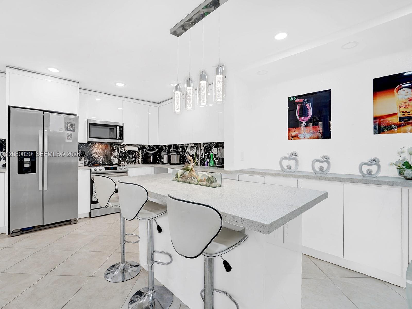 Sovereigns Condo · #2H in Miami - Photo 1