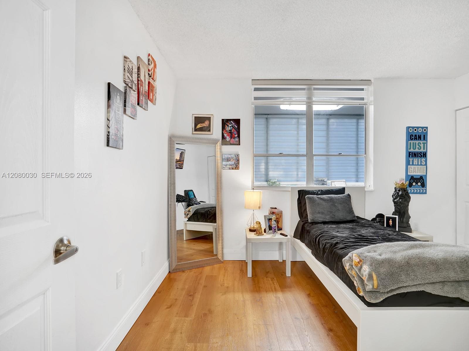 Sovereigns Condo · #2H in Miami - Photo 15