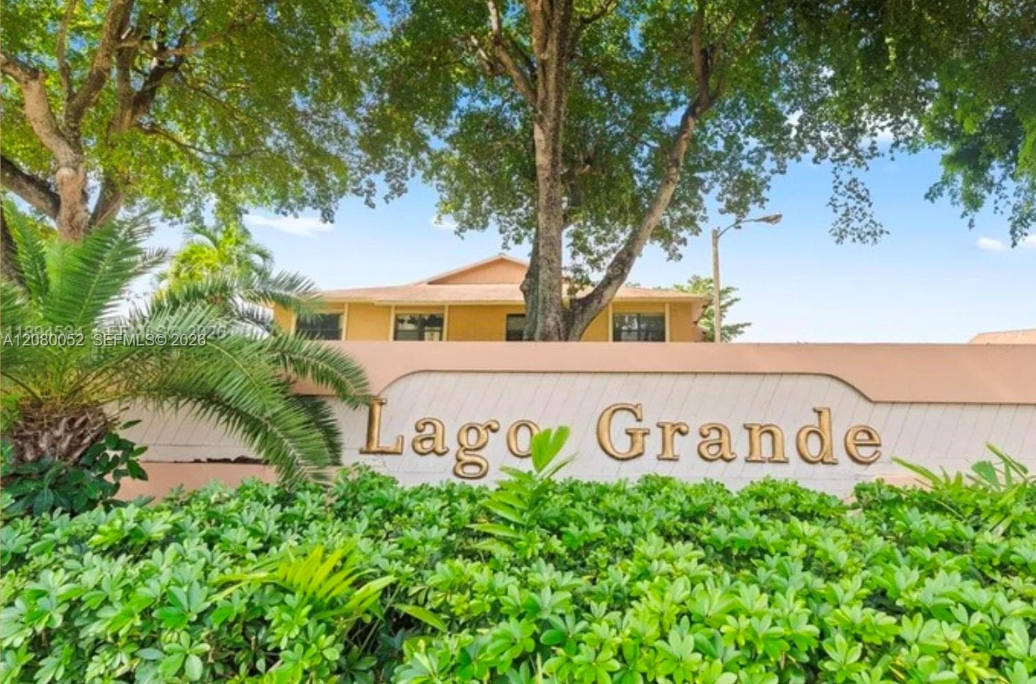 Lago Grande Condo · #54-22 in Hialeah - Photo 12