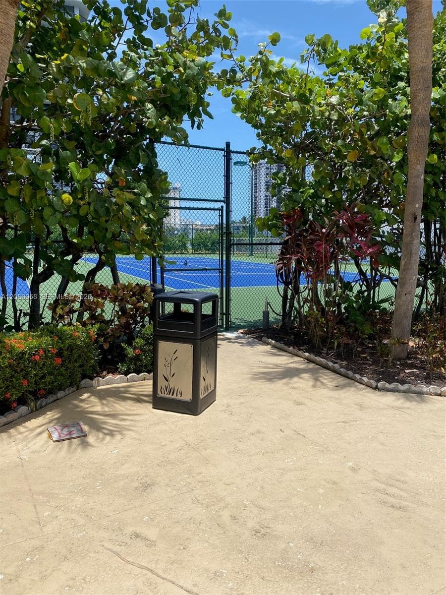 OCEANVIEW PARK · #427 in Hallandale Beach - Photo 3