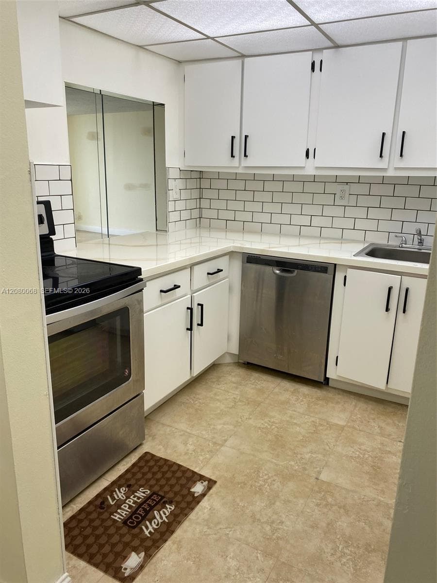 OCEANVIEW PARK · #427 in Hallandale Beach - Photo 9