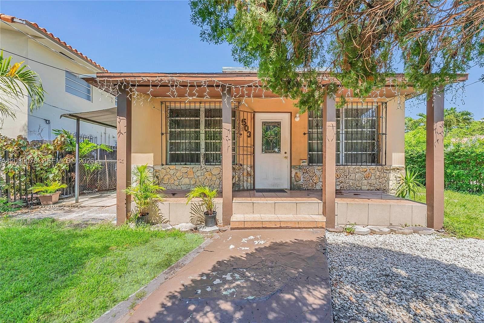 503 NW 43rd Pl photo 1