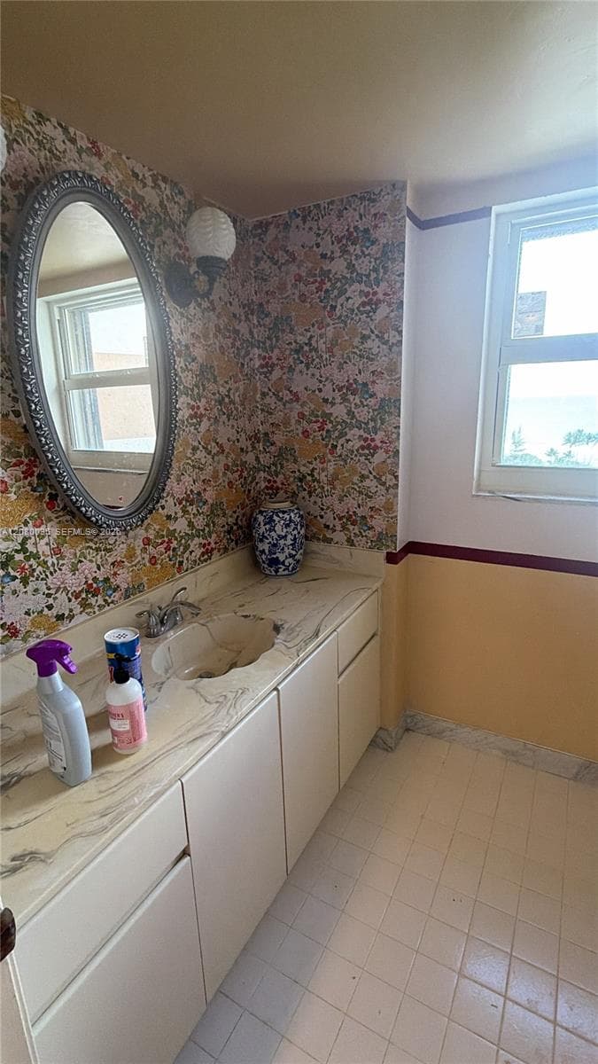 PRINCE GEORGE ARMS CONDO · #12E in Hallandale Beach - Photo 12