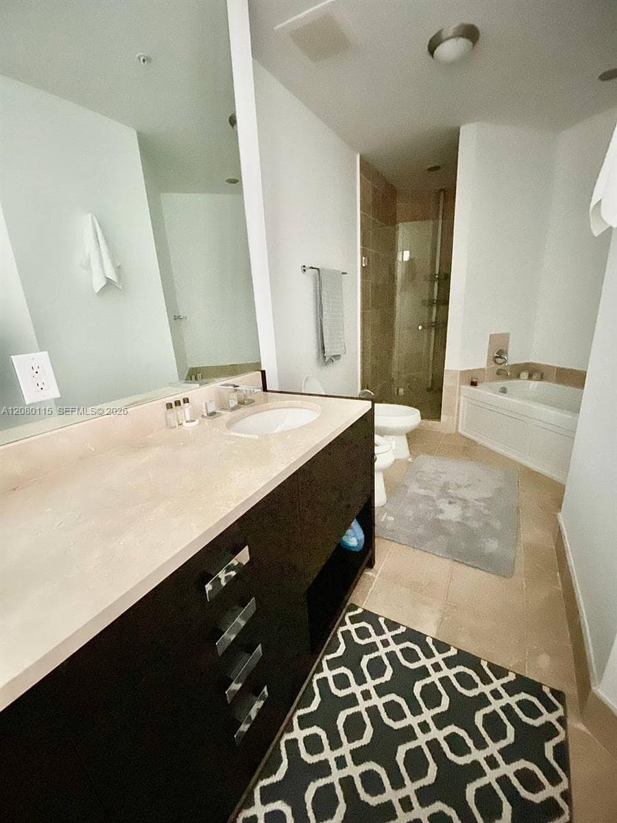 Trump Royale · #3609A in Sunny Isles Beach - Photo 12