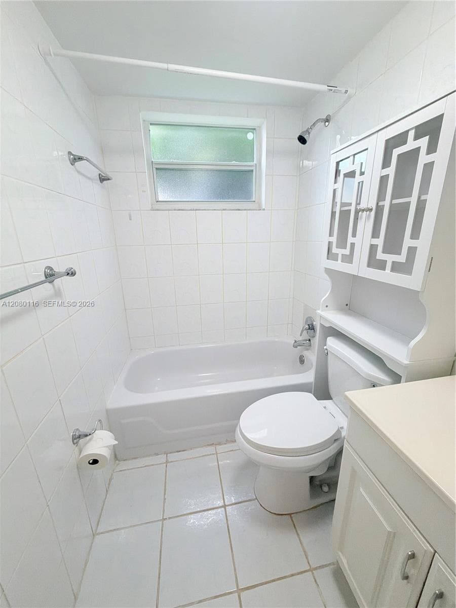 SKY LAKE GARDENS NO 2 CON · #144 in Miami - Photo 12