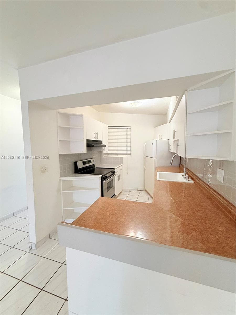 SKY LAKE GARDENS NO 2 CON · #144 in Miami - Photo 22