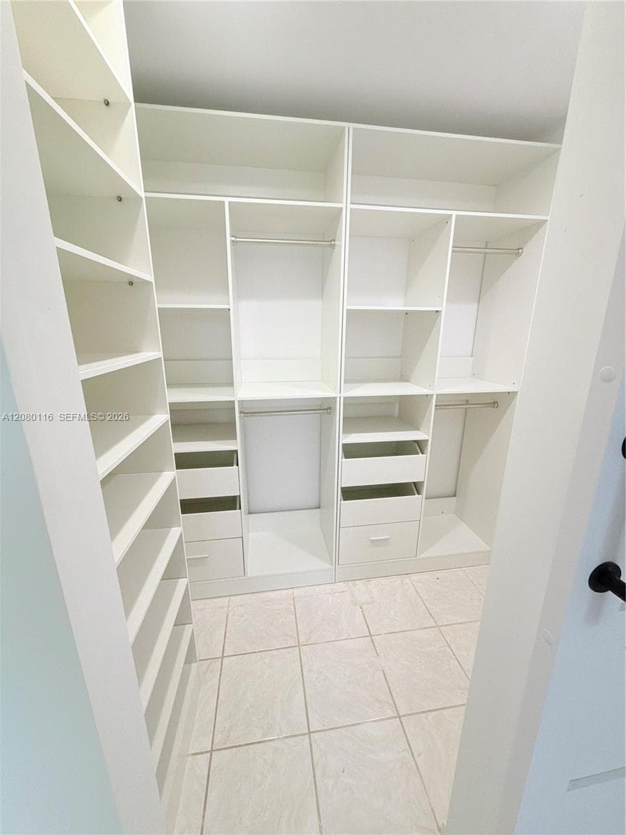 SKY LAKE GARDENS NO 2 CON · #144 in Miami - Photo 20