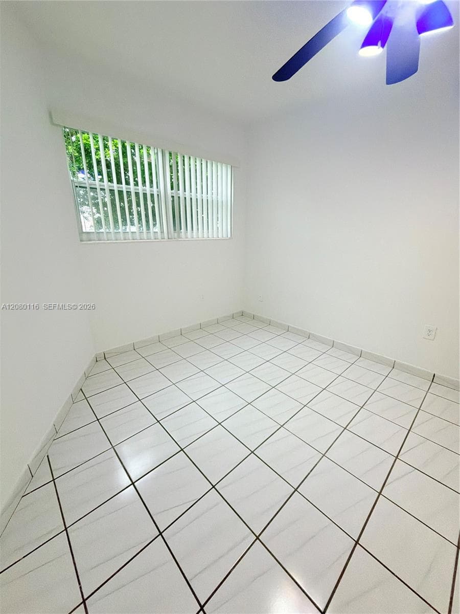 SKY LAKE GARDENS NO 2 CON · #144 in Miami - Photo 8