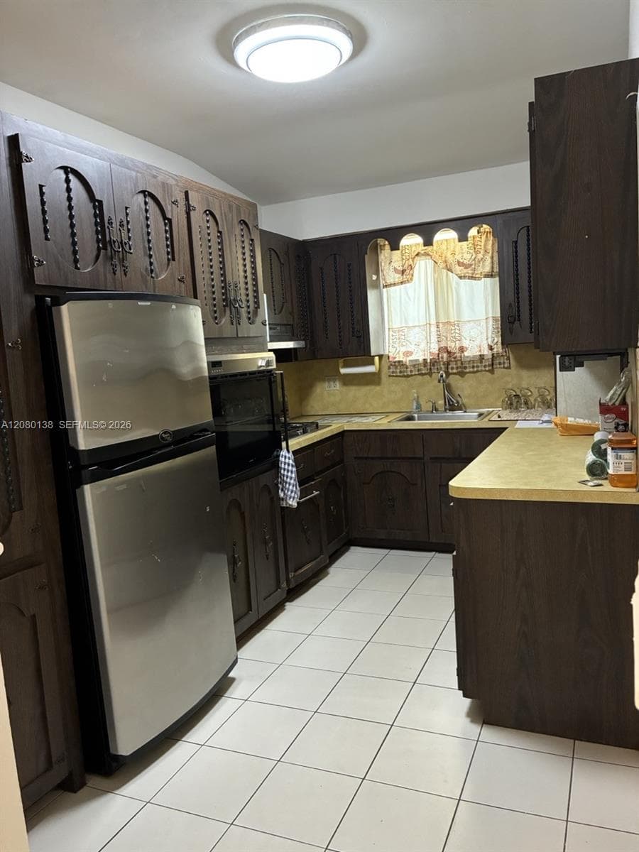 601 Oriole Ave photo 17