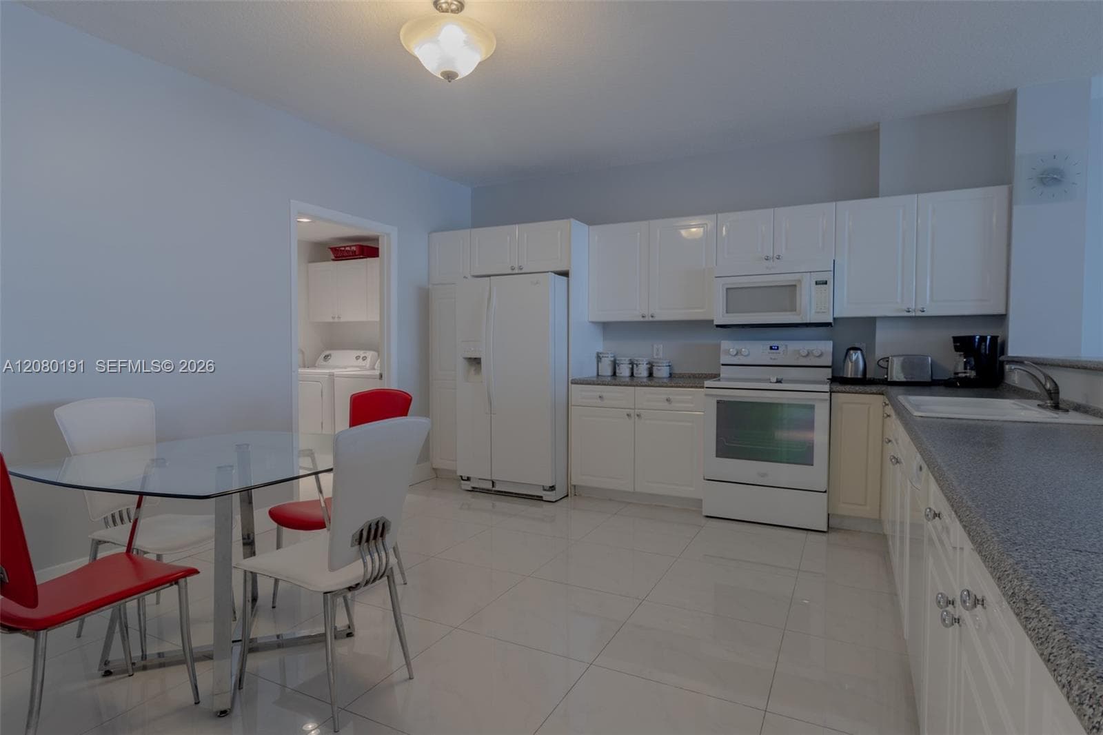 Golden Bay Club · #405 in Sunny Isles Beach - Photo 17