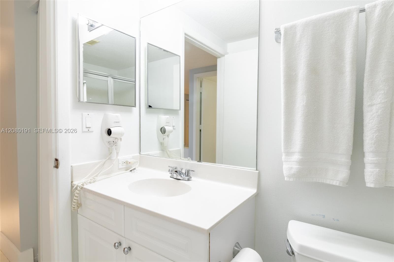 Golden Bay Club · #405 in Sunny Isles Beach - Photo 16