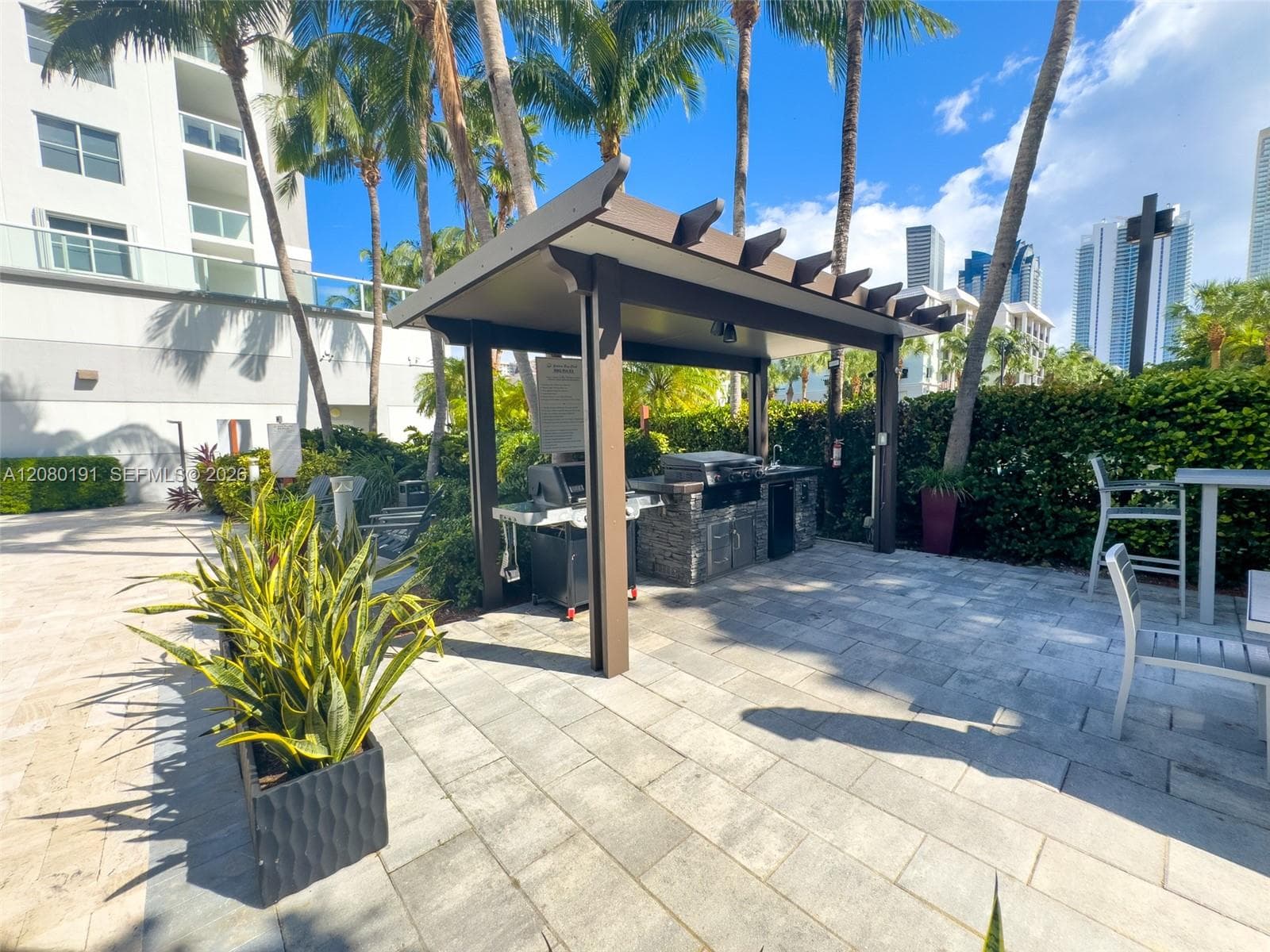 Golden Bay Club · #405 in Sunny Isles Beach - Photo 10