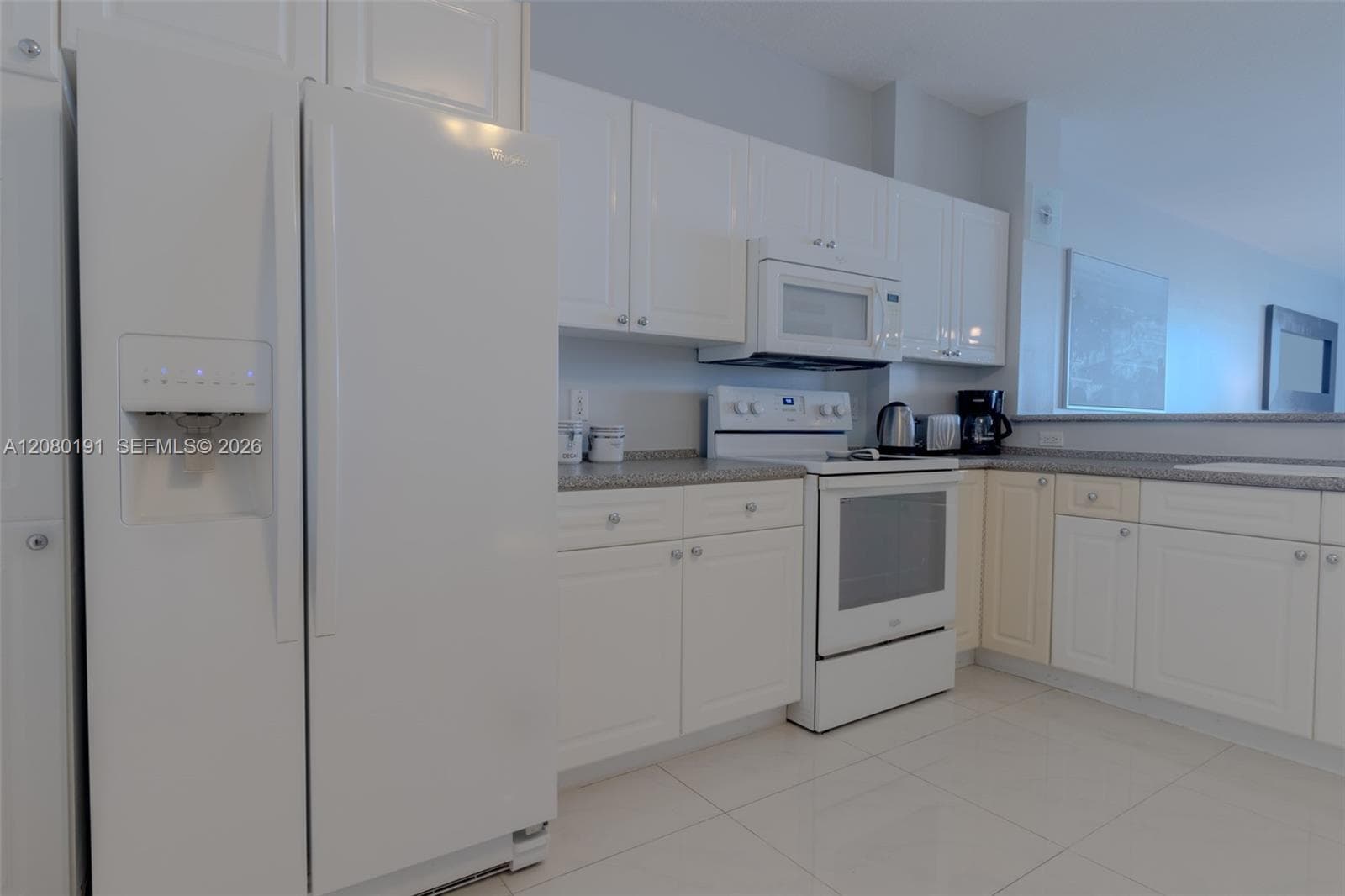 Golden Bay Club · #405 in Sunny Isles Beach - Photo 19