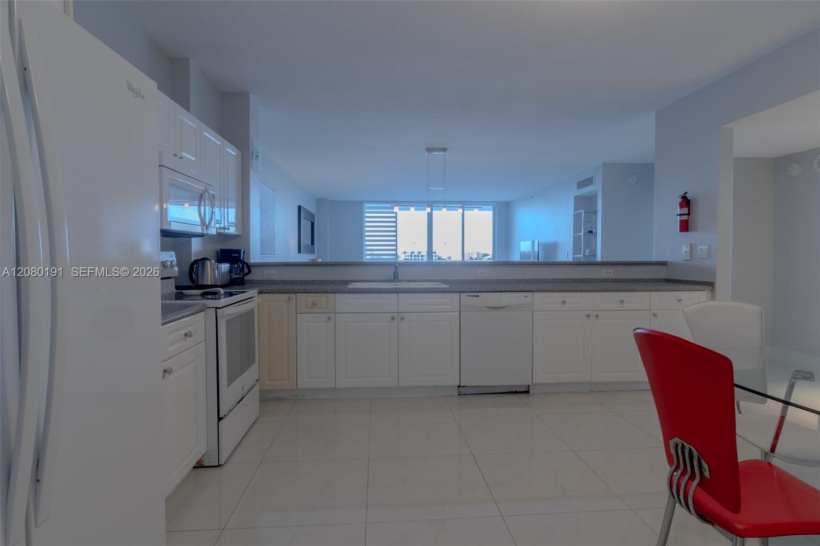 Golden Bay Club · #405 in Sunny Isles Beach - Photo 25