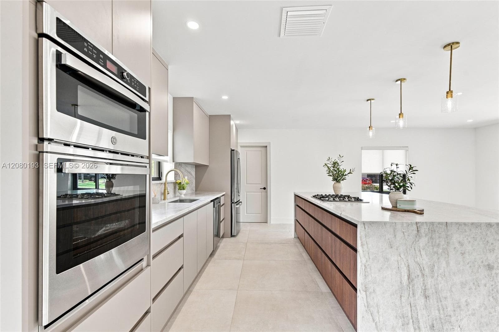 9771 Bel Aire Dr photo 13