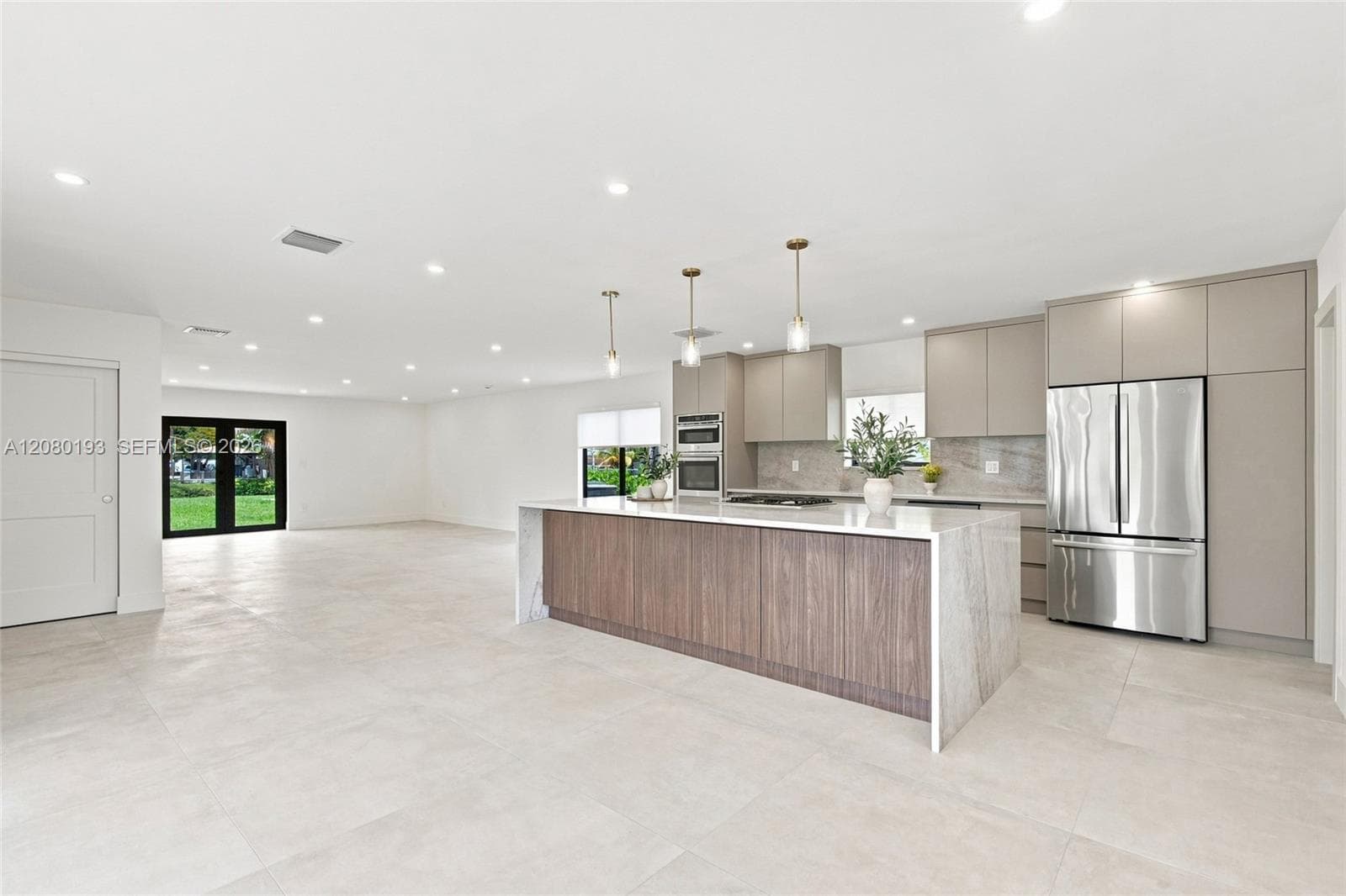 9771 Bel Aire Dr photo 7