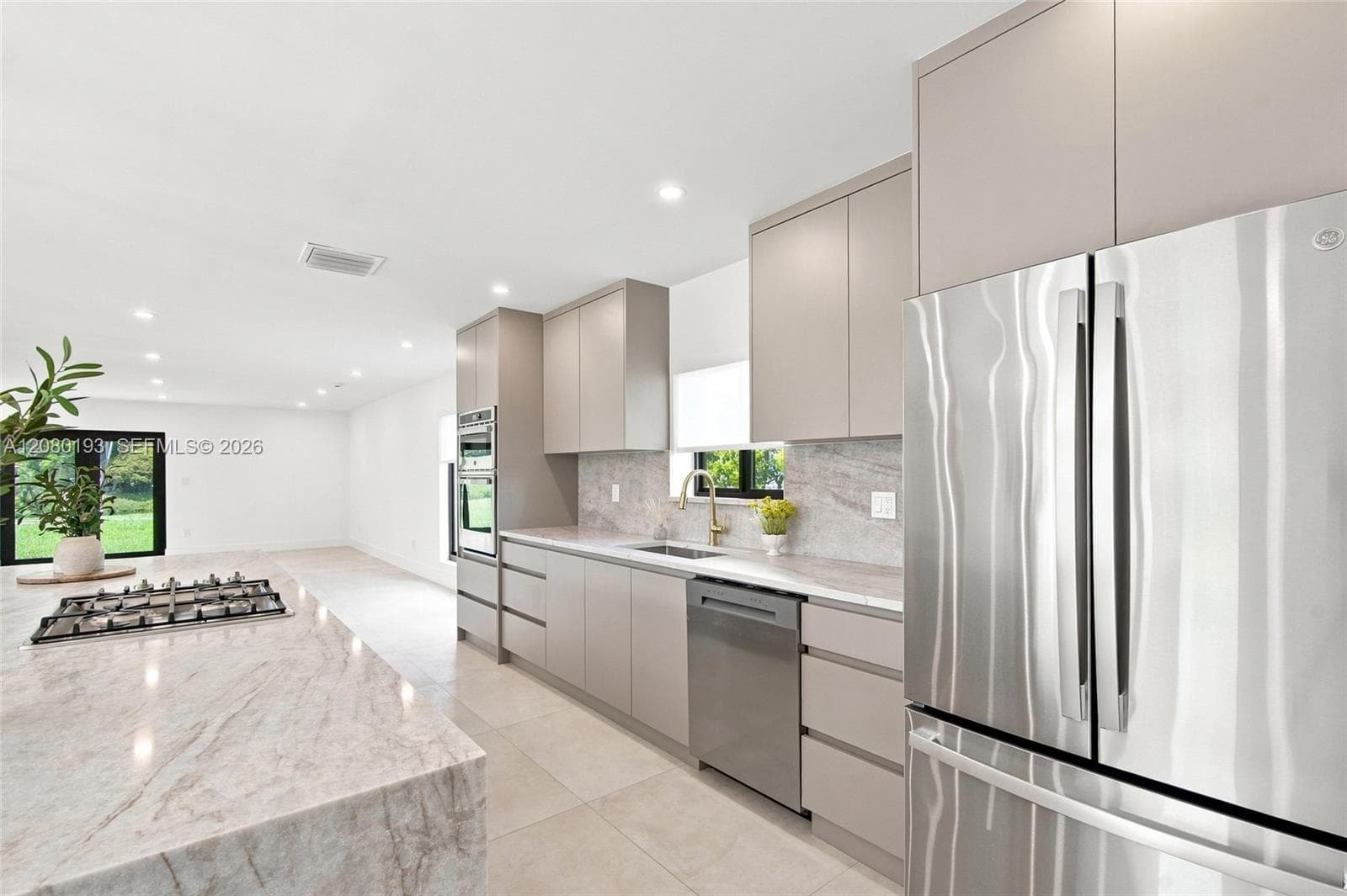 9771 Bel Aire Dr photo 11