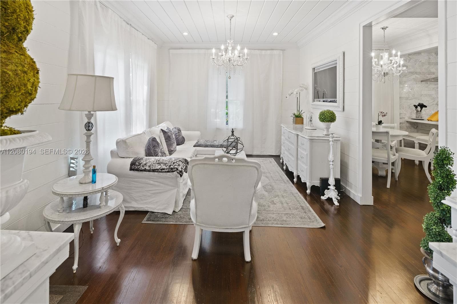 Lofty & High Ceilings