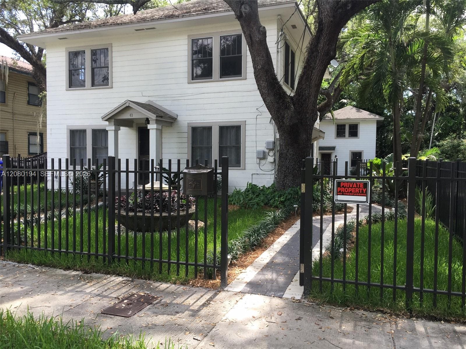 Lush Landscaping w/ Old Oak Trees