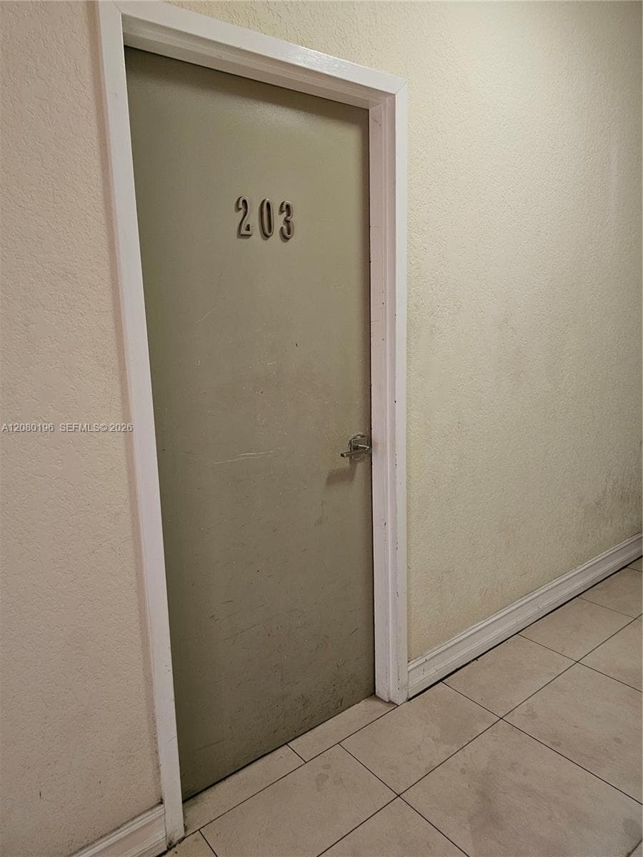 THE BAYLISS CONDO · #203 in Miami Beach - Photo 23