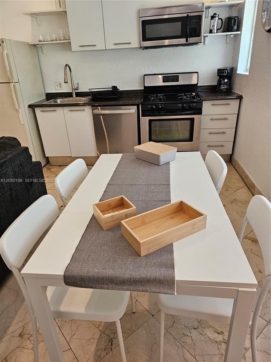 THE BAYLISS CONDO · #203 in Miami Beach - Photo 11