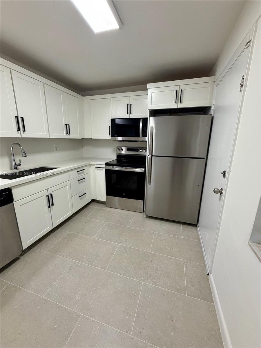 ROLLING GREEN CONDO H · #H101 in Miami - Photo 6