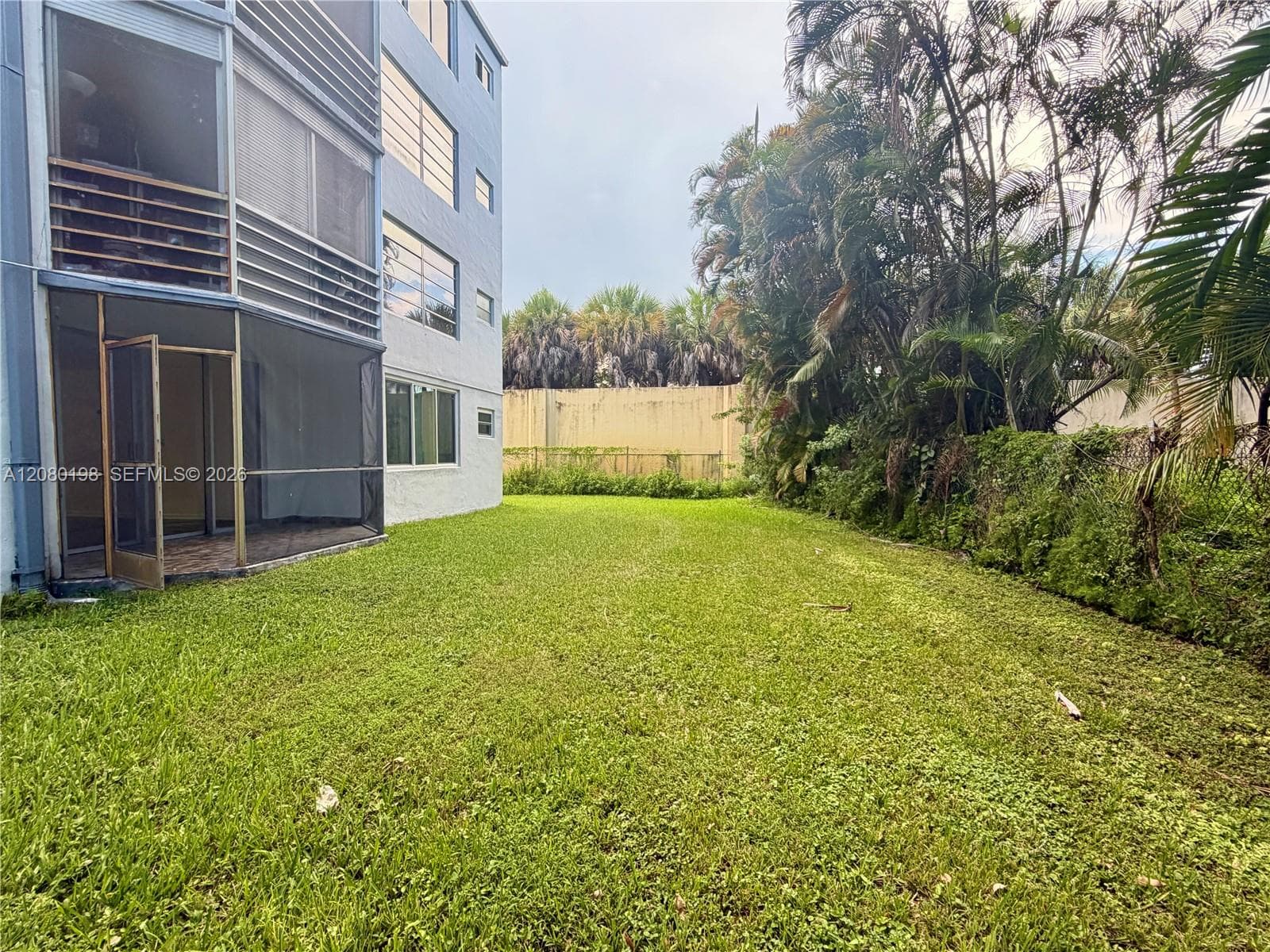 ROLLING GREEN CONDO H · #H101 in Miami - Photo 20