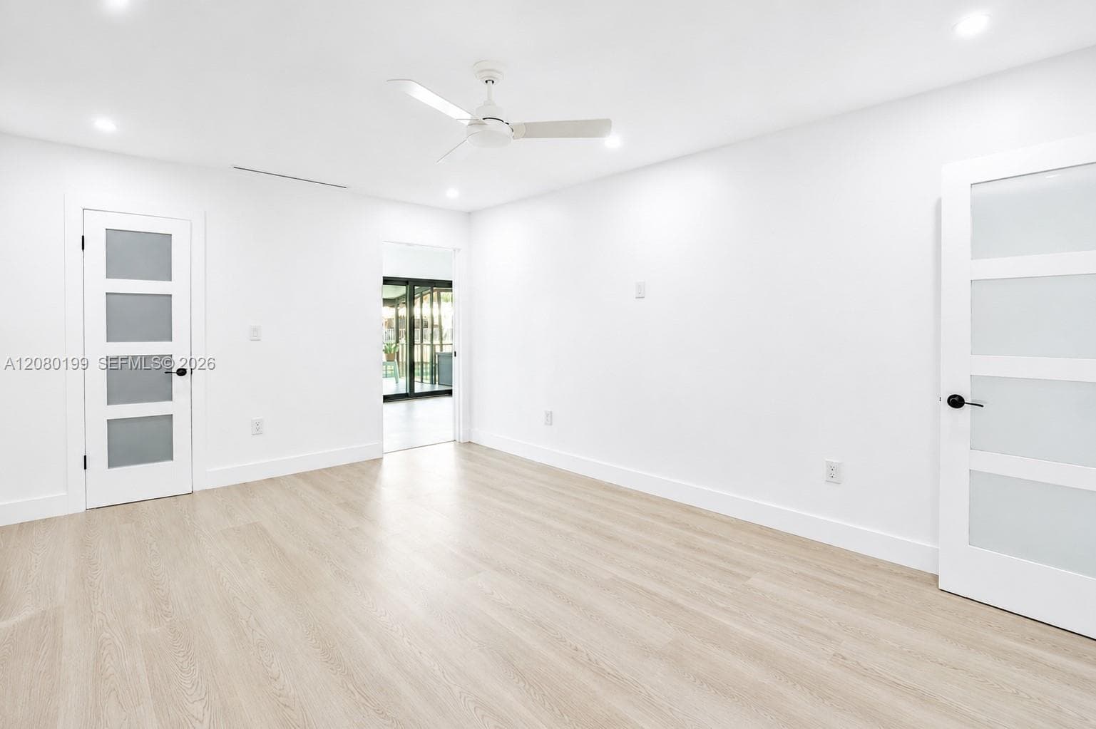 7020 Crown Gate Dr #7020 photo 23