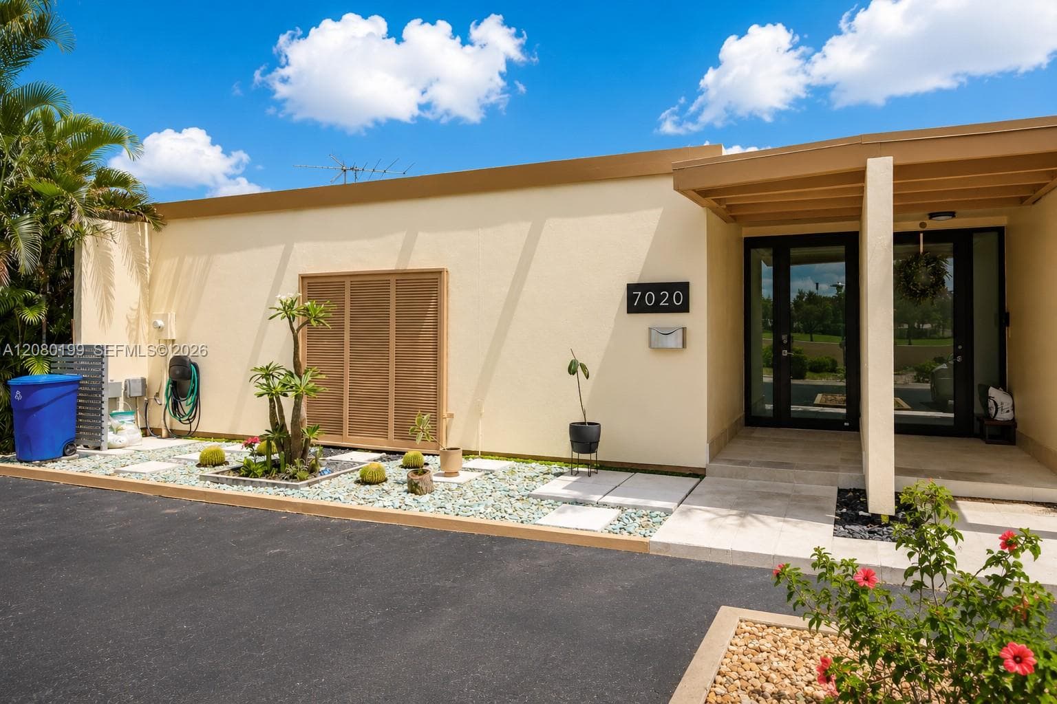 7020 Crown Gate Dr #7020 photo 3