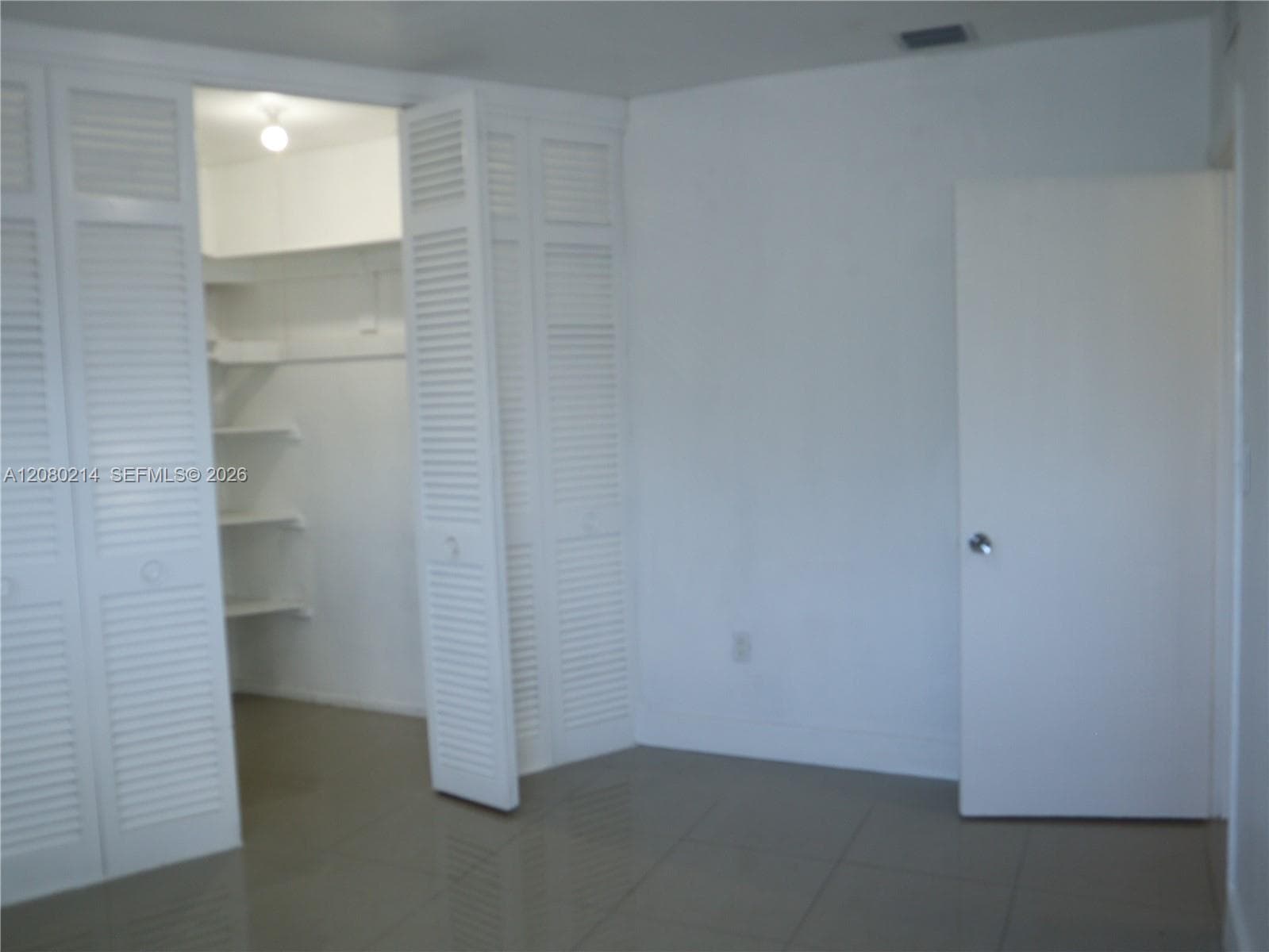 SKY LAKE GARDENS CONDOMIN · #231 in Miami - Photo 12