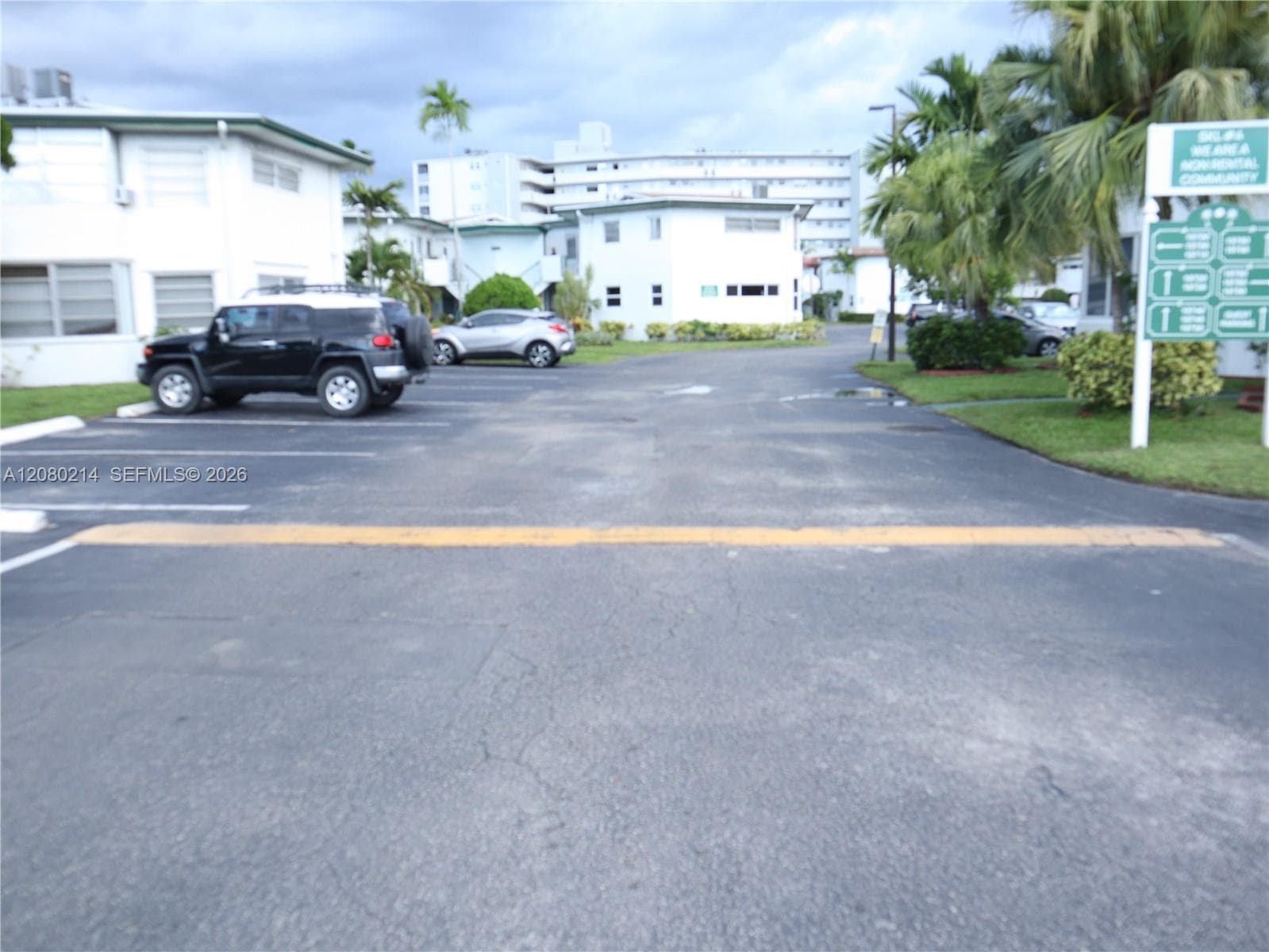 SKY LAKE GARDENS CONDOMIN · #231 in Miami - Photo 22