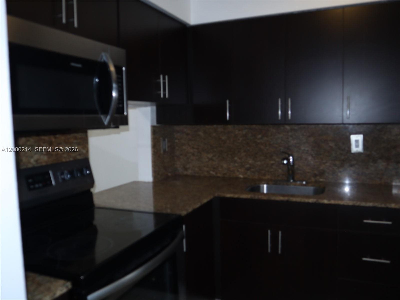 SKY LAKE GARDENS CONDOMIN · #231 in Miami - Photo 3